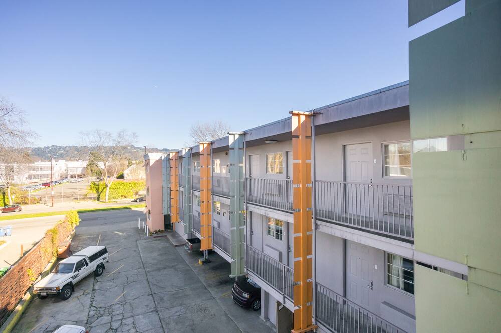 Photo of Outdoor in Northwest Berkeley