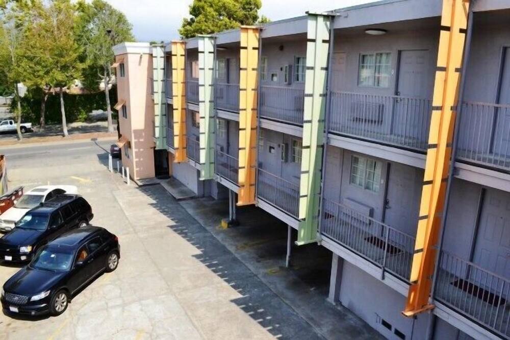 Photo of Outdoor in Northwest Berkeley