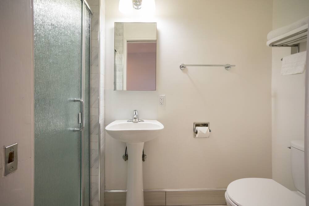 Photo of Bathroom in Northwest Berkeley