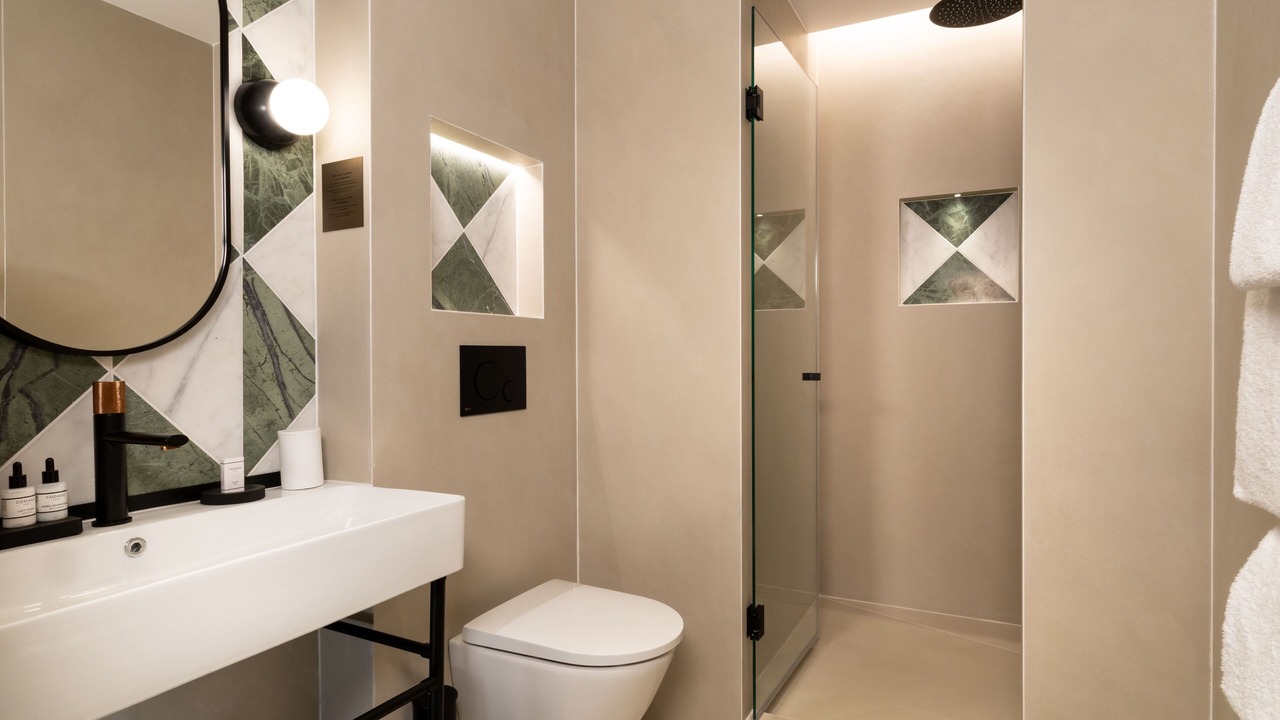 Photo of Bathroom in Gare