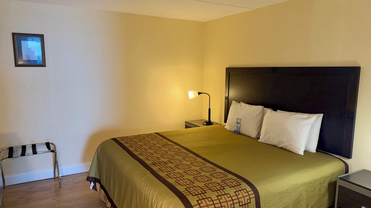 Photo of Bedroom in Northeast Virginia Beach