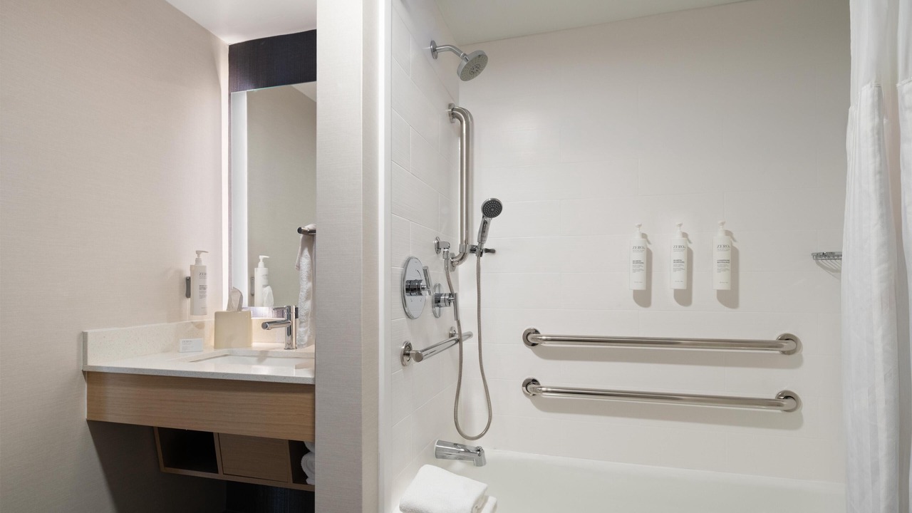 Photo of Bathroom in Colonial Heights