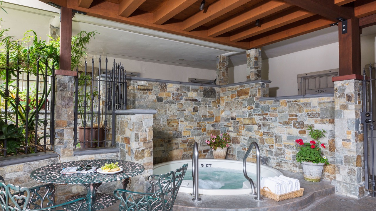 Photo of Outdoor in Golden Rectangle
