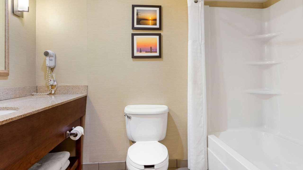 Photo of Bedroom in South Haven