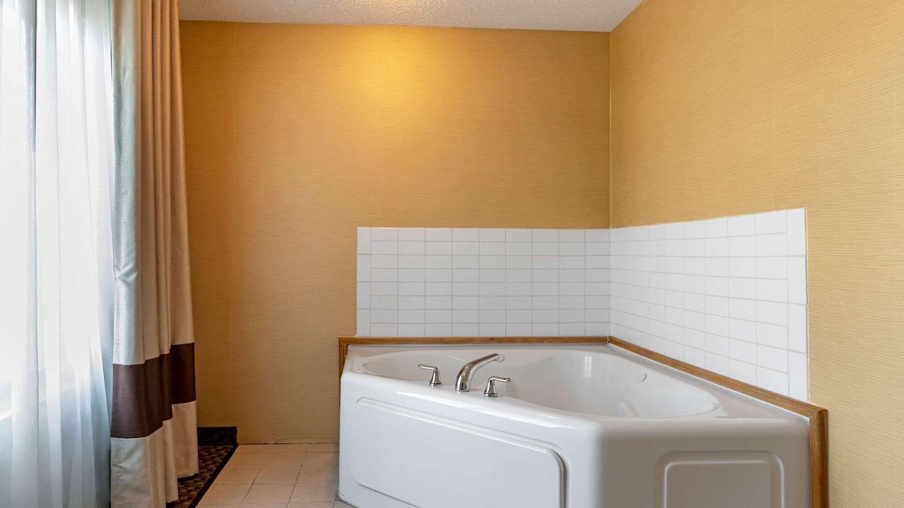 Photo of Bedroom in South Haven