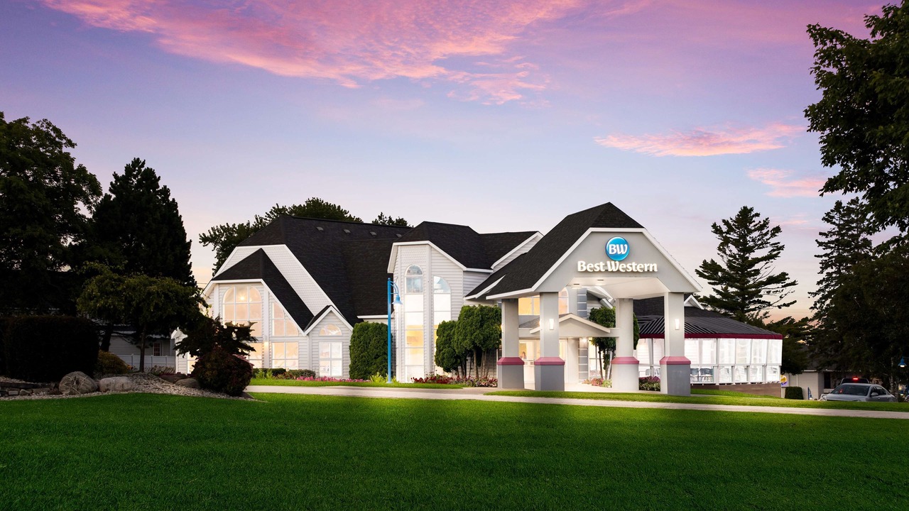 Photo of Buildings in St Ignace