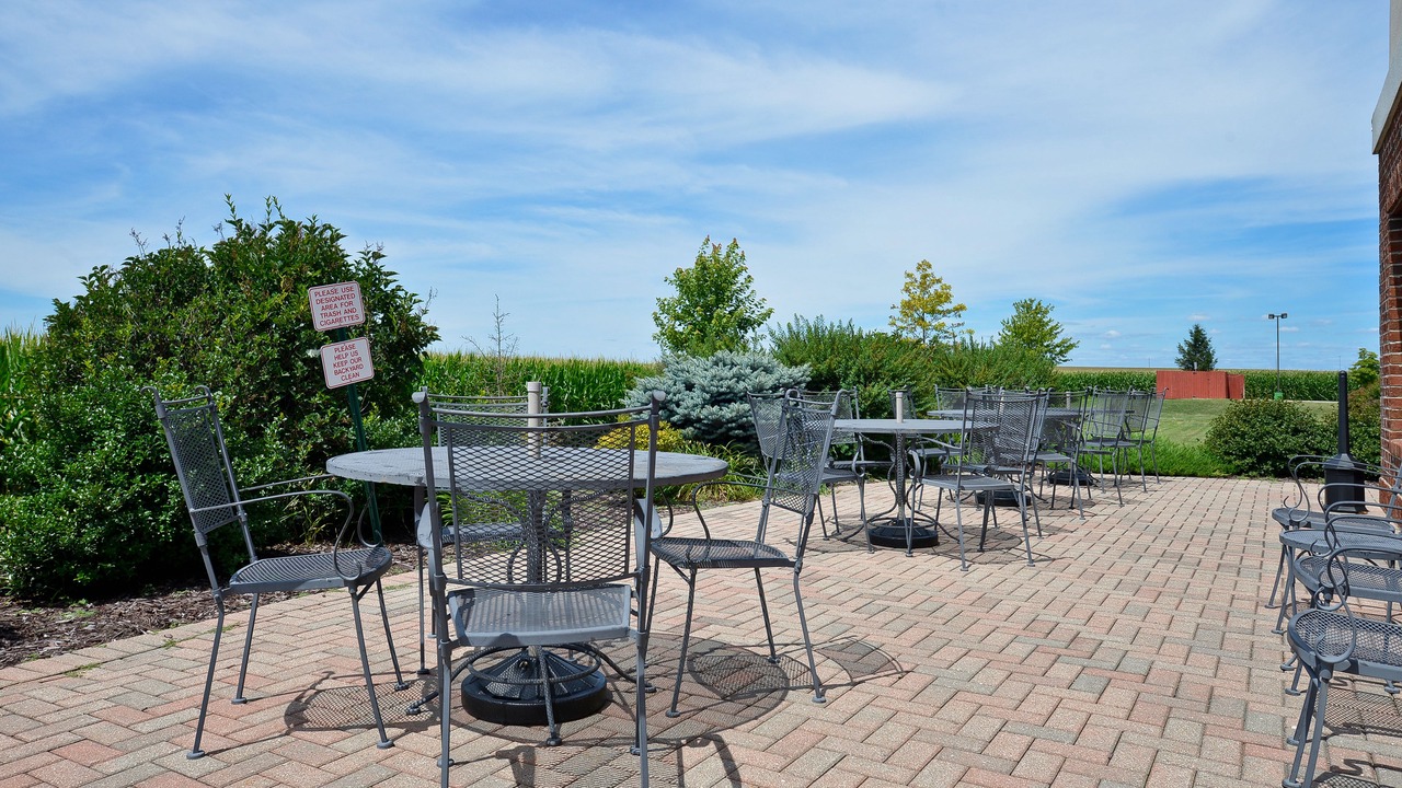 Photo of Outdoor in Rochelle