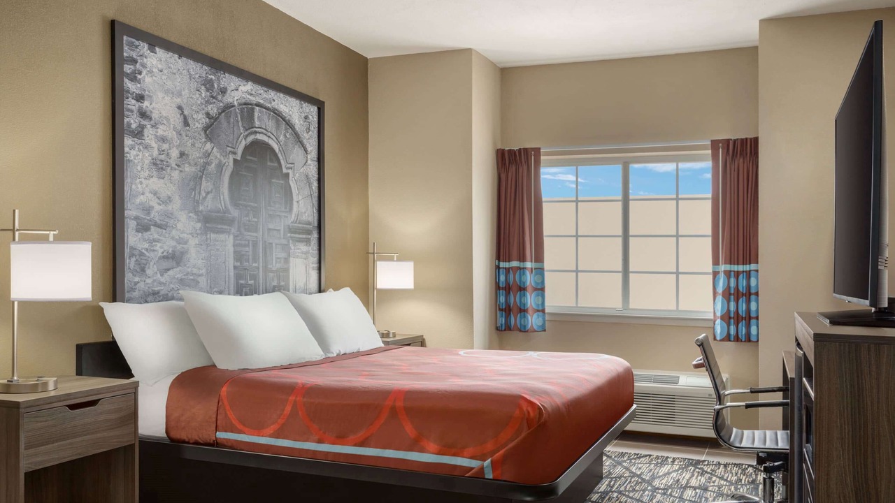 Photo of Bedroom in North San Antonio - SAT