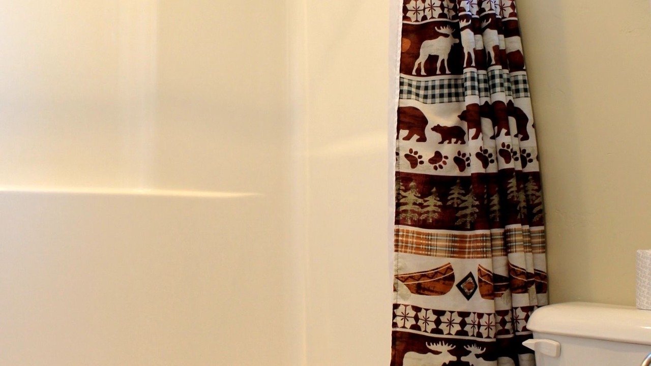 Photo of Bathroom in West Yellowstone