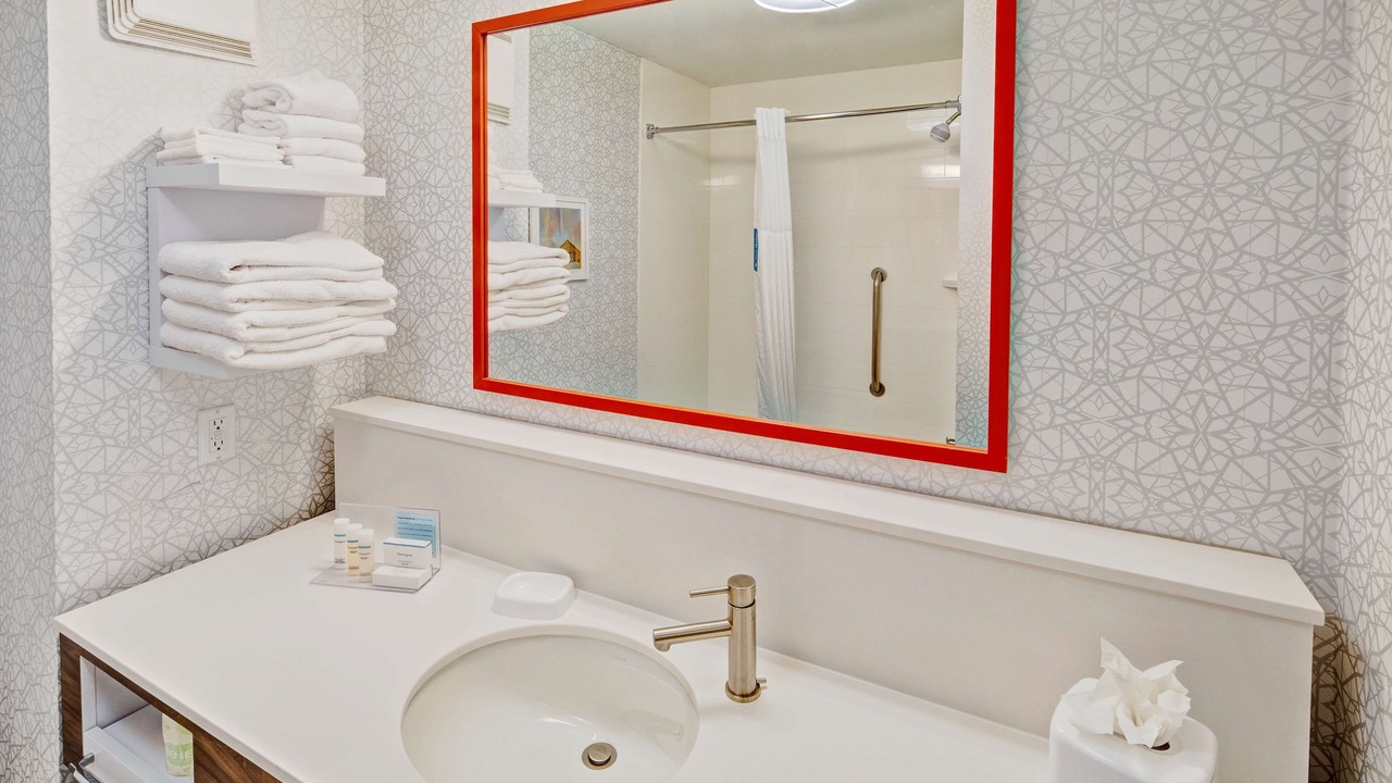 Photo of Bathroom in Van Buren