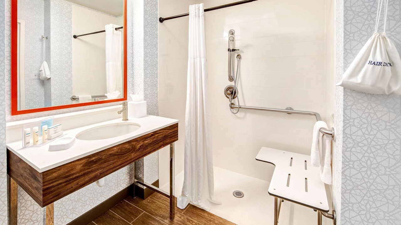Photo of Bathroom in Van Buren