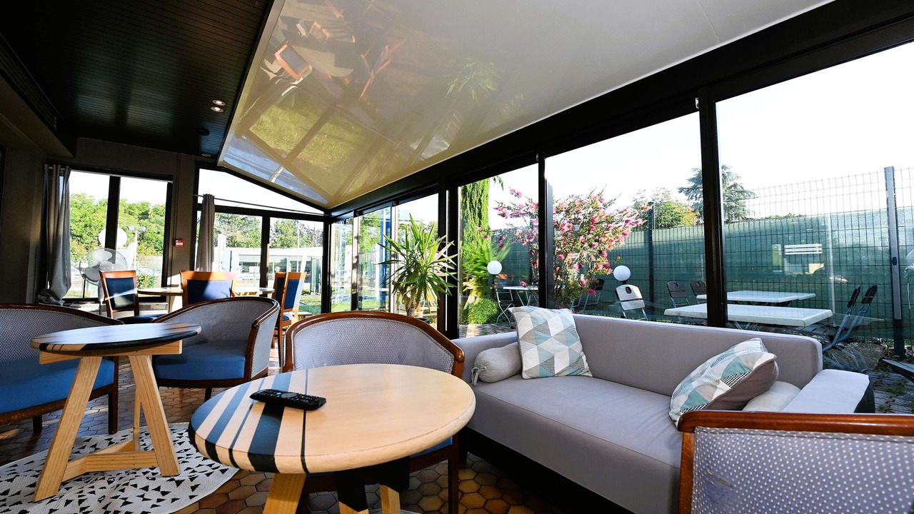 Photo of Others in Odos