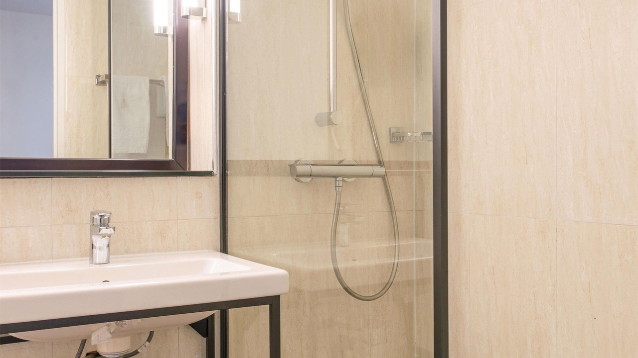 Photo of Bathroom in Argenteuil