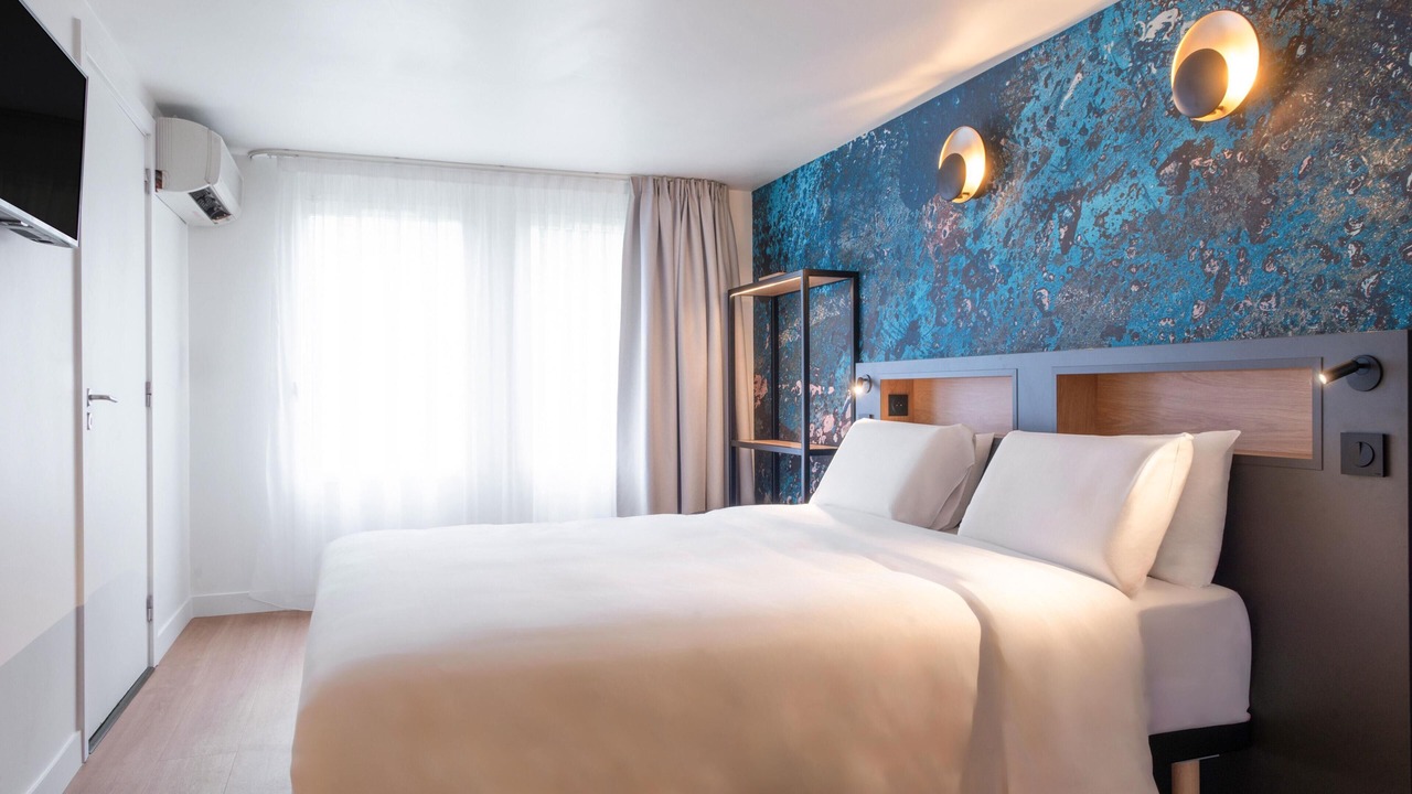 Photo of Bedroom in Argenteuil