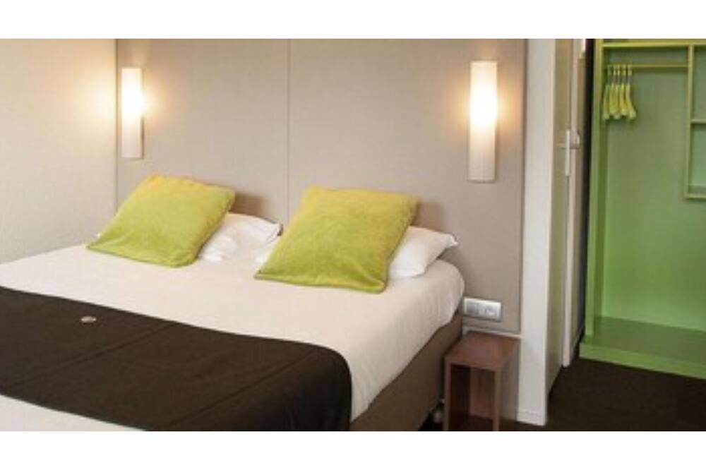 Photo of Bedroom in Langueux