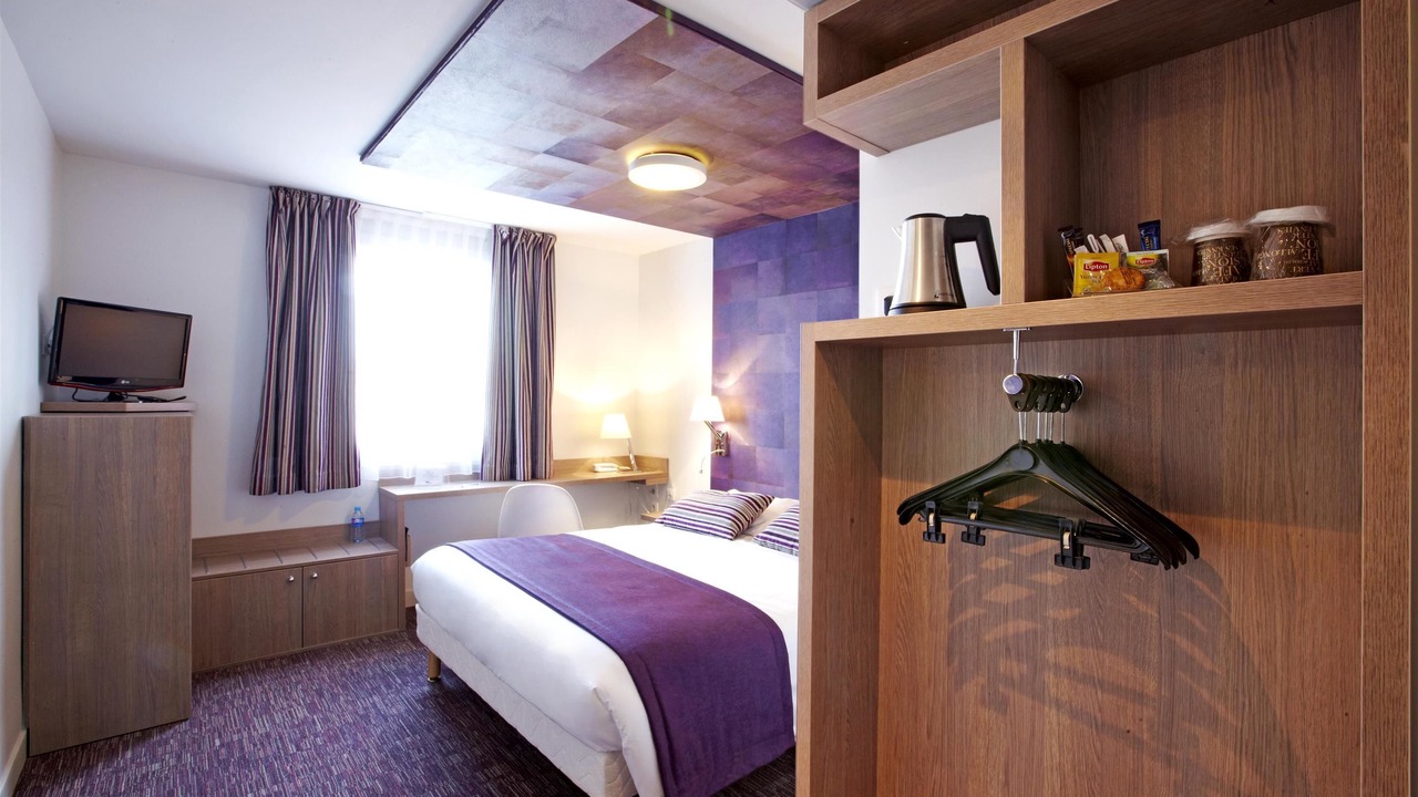 Photo of Bedroom in Bourg-les-Valence