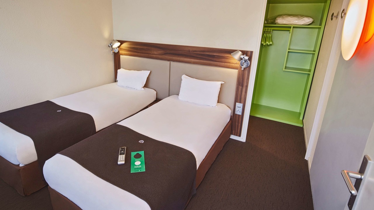 Photo of Bedroom in Vert-Saint-Denis