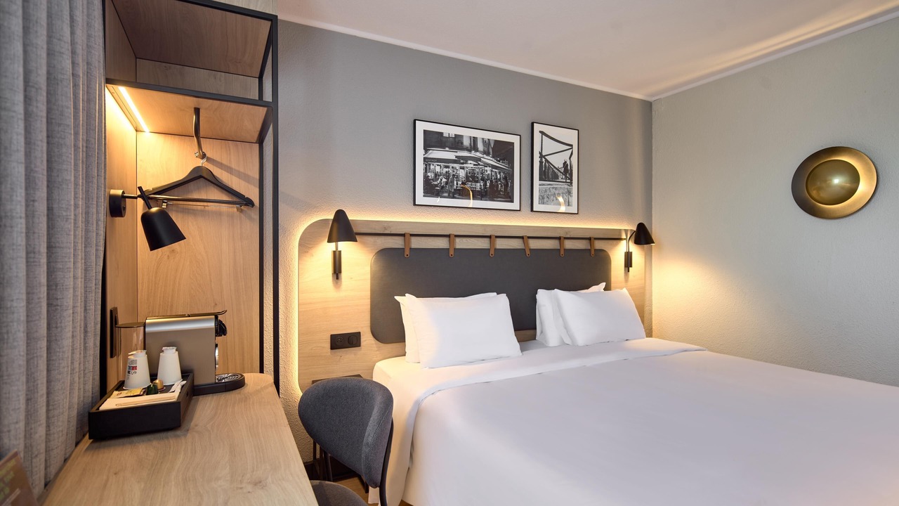 Photo of Bedroom in Villejuif