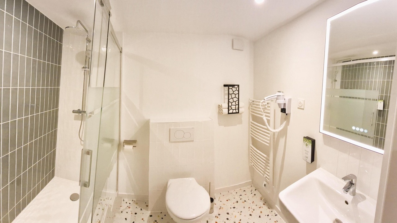 Photo of Bathroom in Fontenay-Tresigny