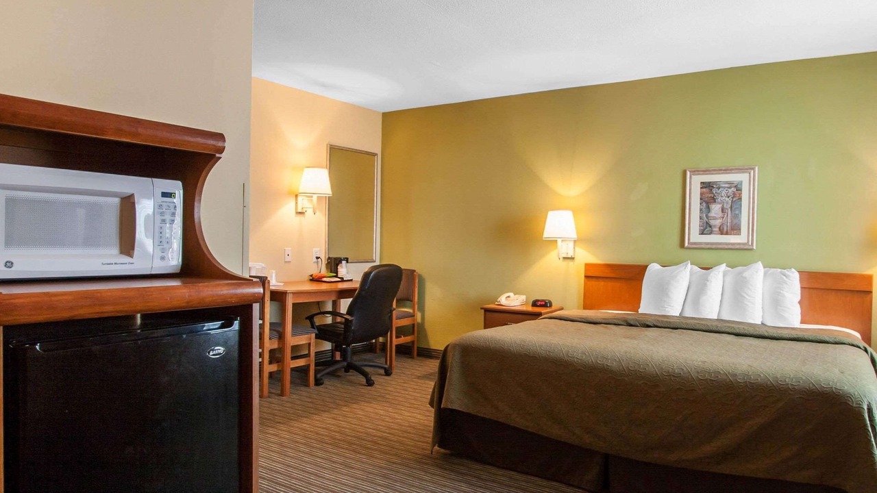 Photo of Bedroom in Joplin