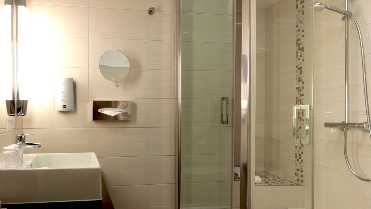 Photo of Bathroom in Munster