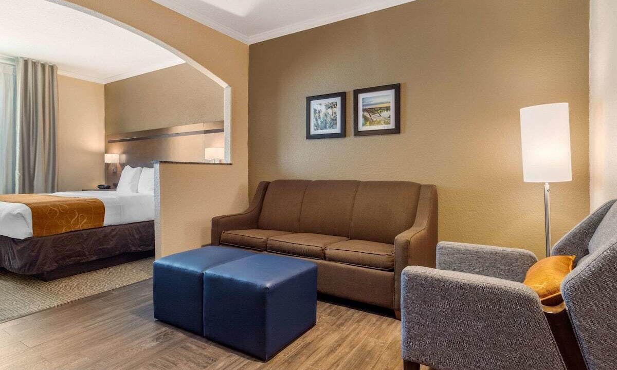 Photo of Bedroom in Baytown