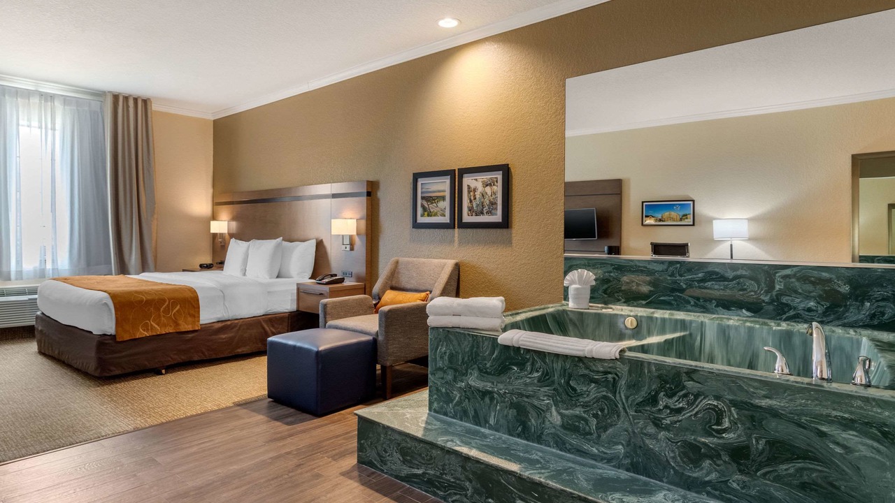 Photo of Bedroom in Baytown