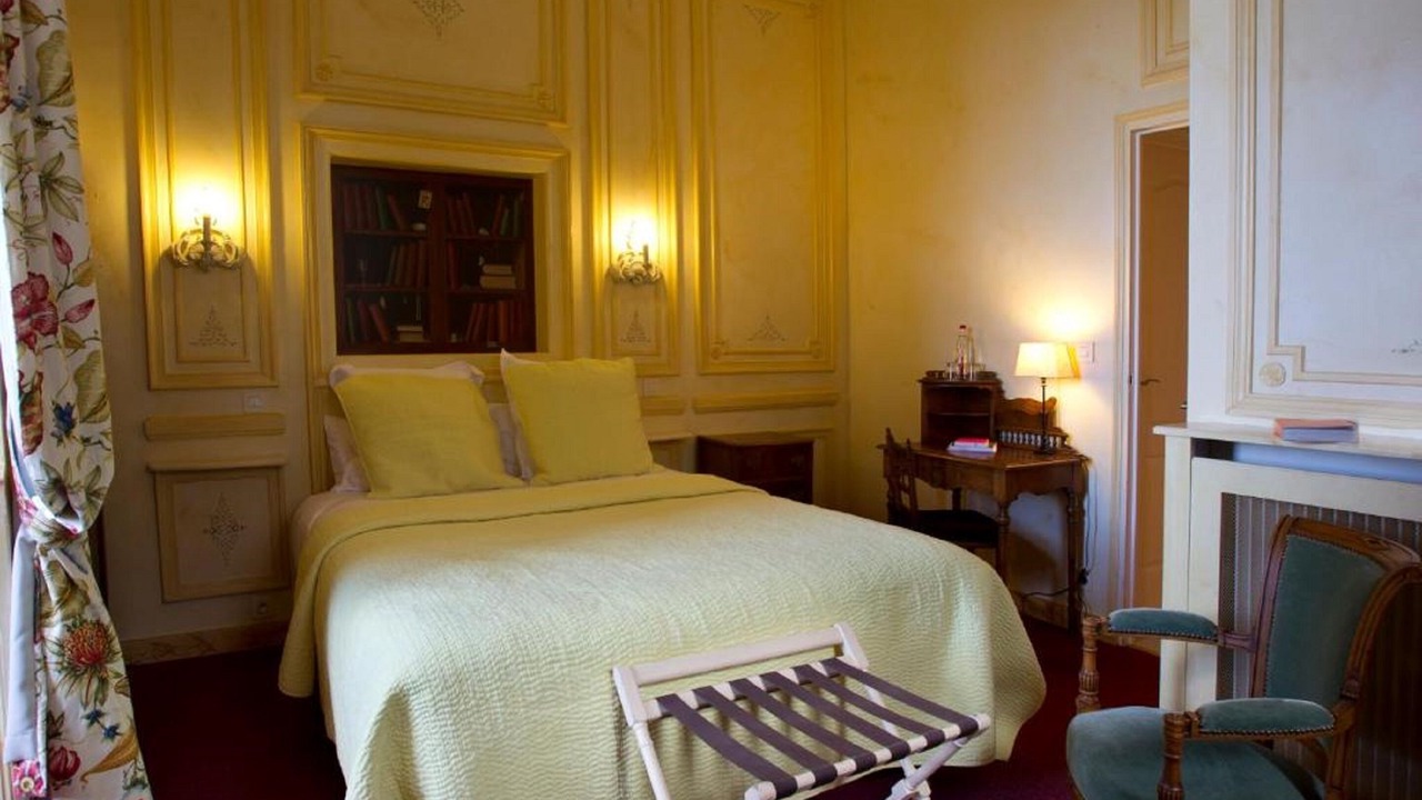 Photo of Bedroom in Charge