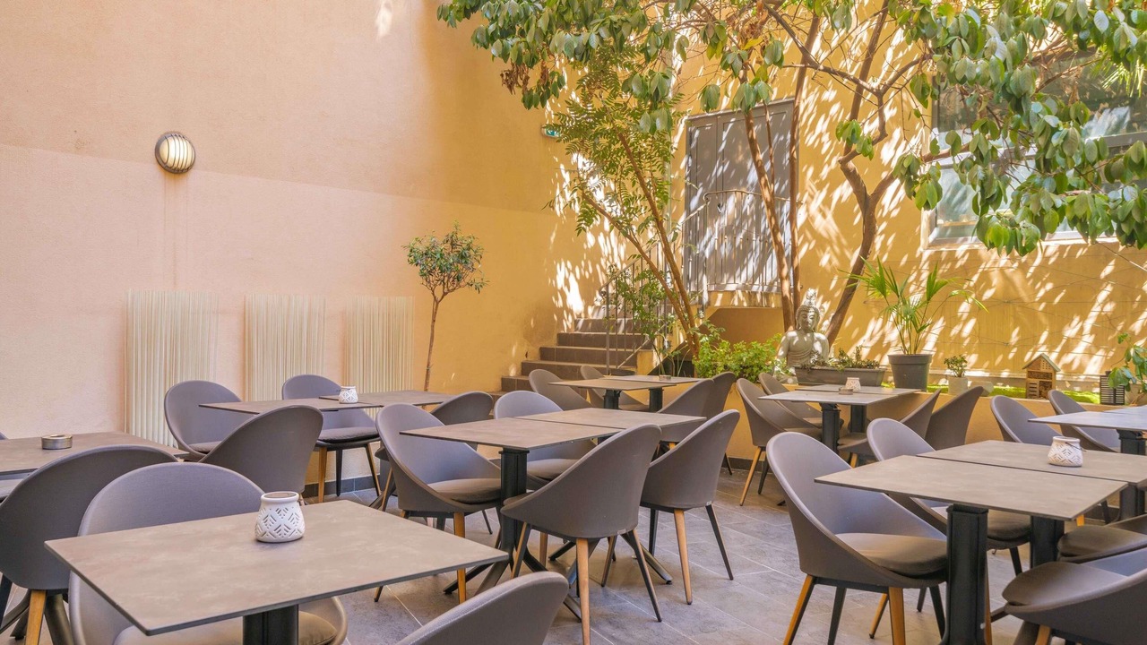 Photo of Others in Carnot