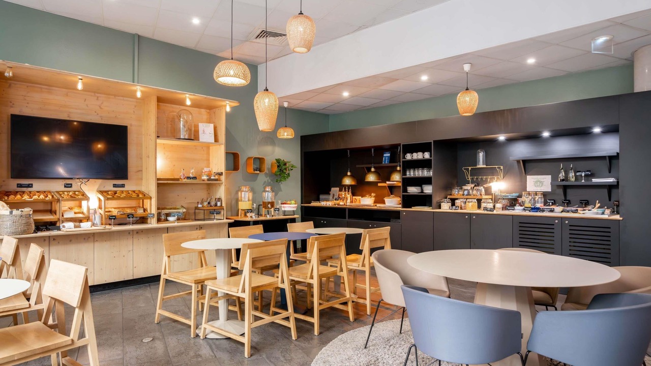 Photo of Others in Carnot