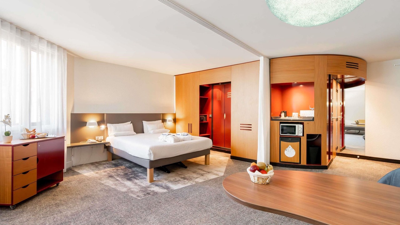 Photo of Others in Carnot