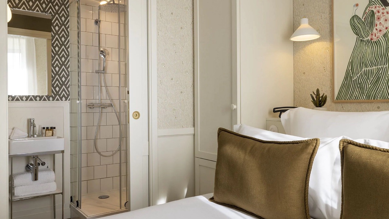 Photo of Bathroom in Quartier de la Folie-Mericourt