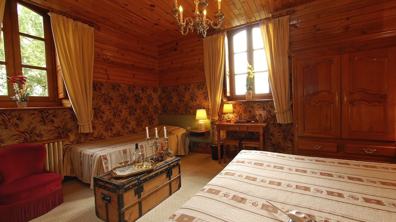 Photo of Bedroom in Saint-Alban-sur-Limagnole