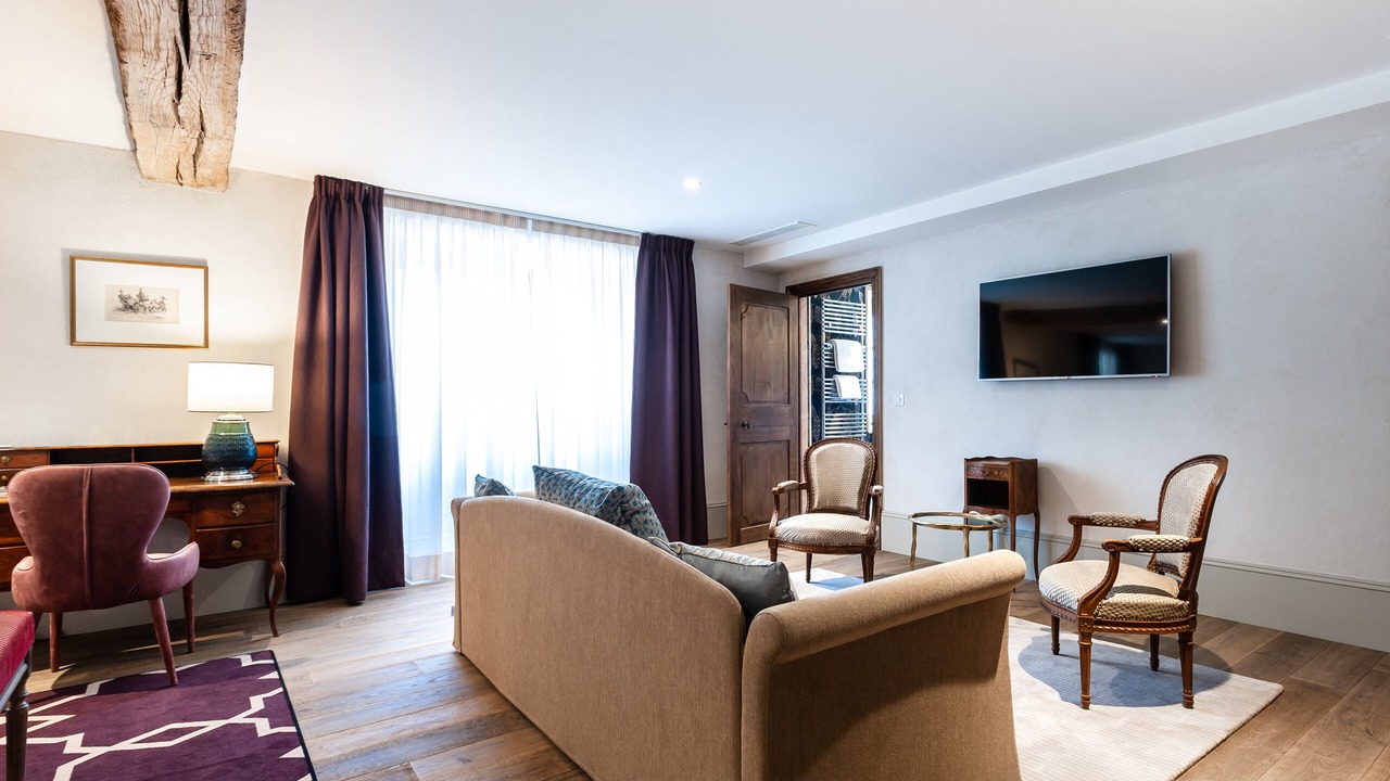 Photo of Bedroom in Saulon-la-Rue