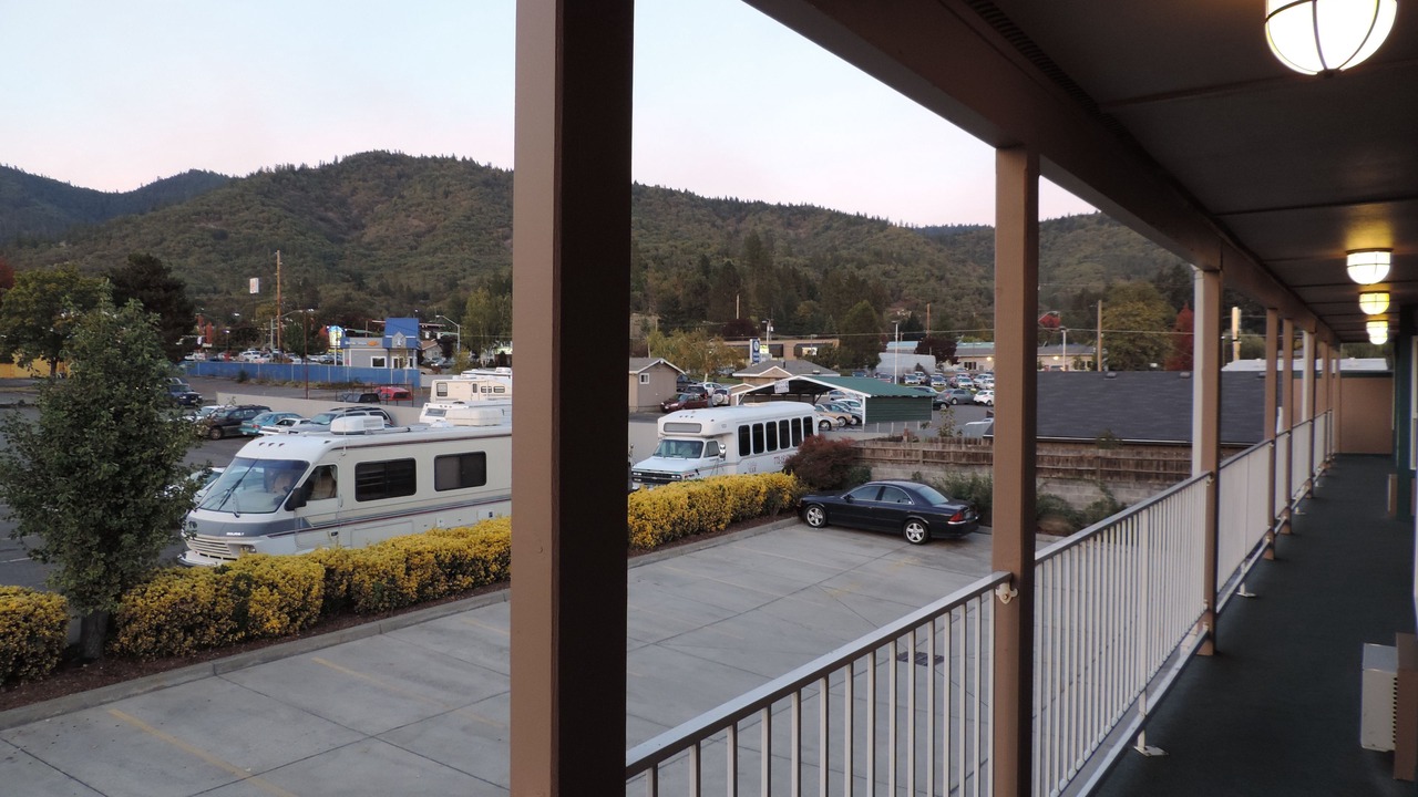 Photo of Others in Grants Pass