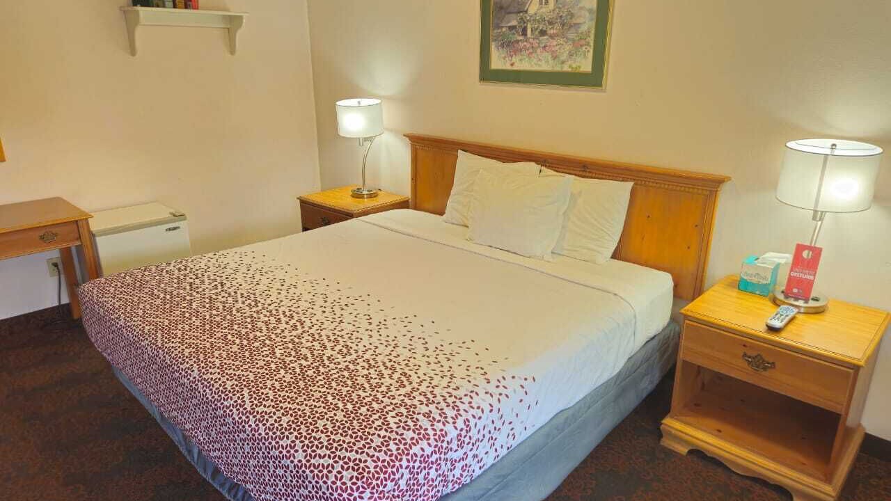 Photo of Bedroom in Grants Pass