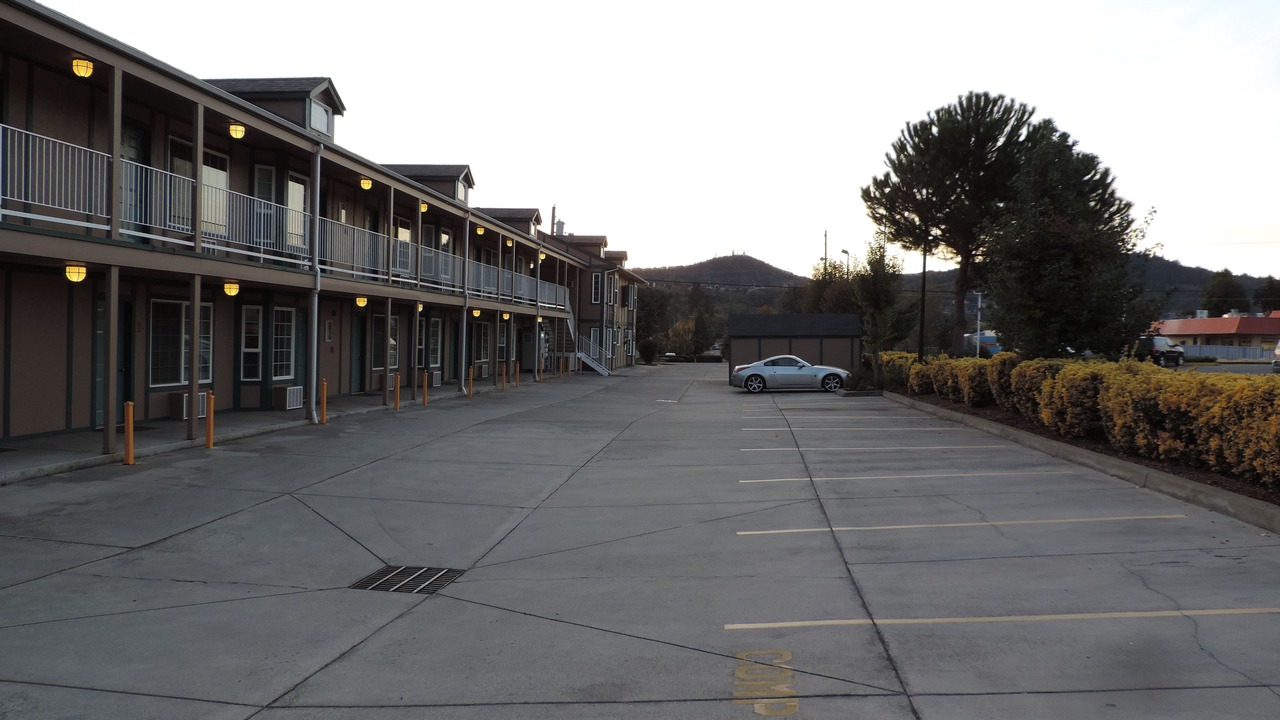 Photo of Others in Grants Pass