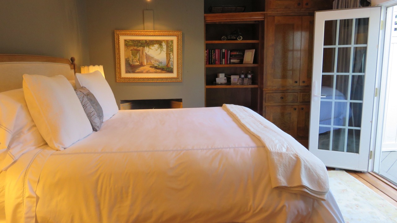 Photo of Bedroom in St. Helena