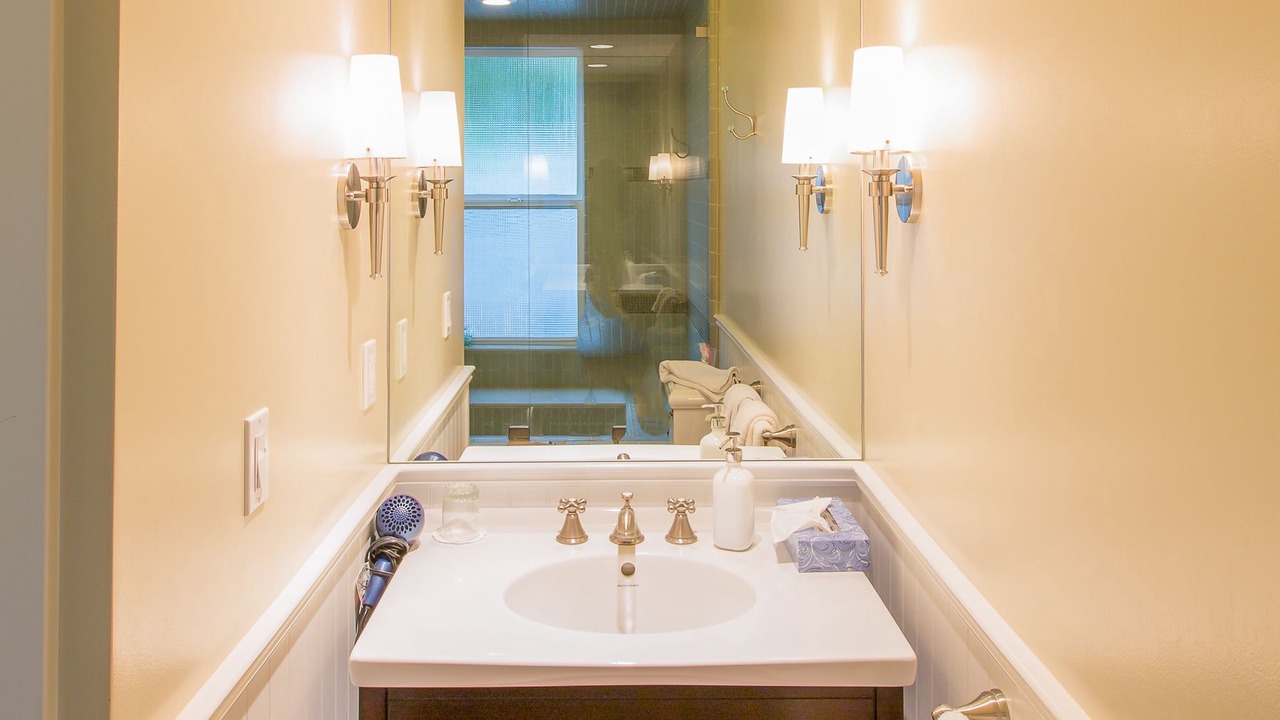 Photo of Bedroom in St. Helena