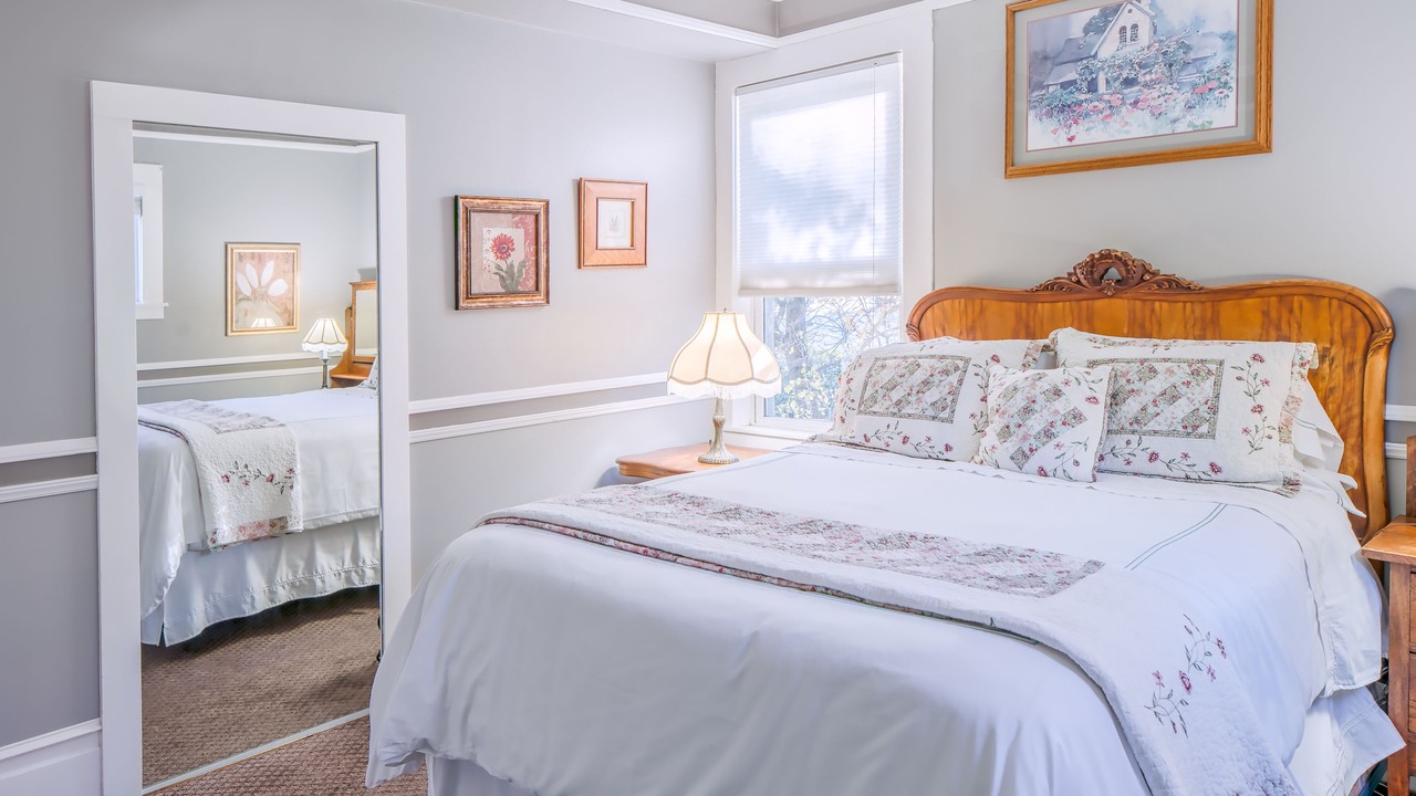 Photo of Bedroom in St. Helena