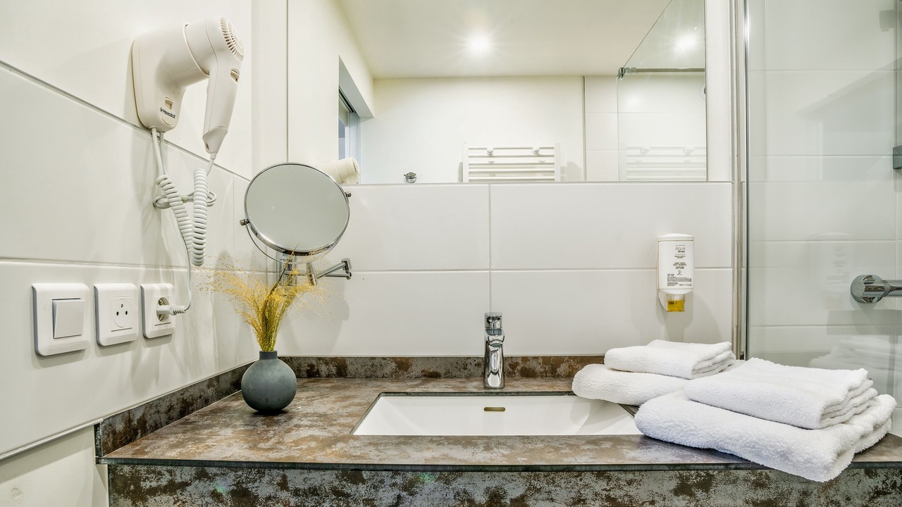 Photo of Bathroom in La Pommeraye