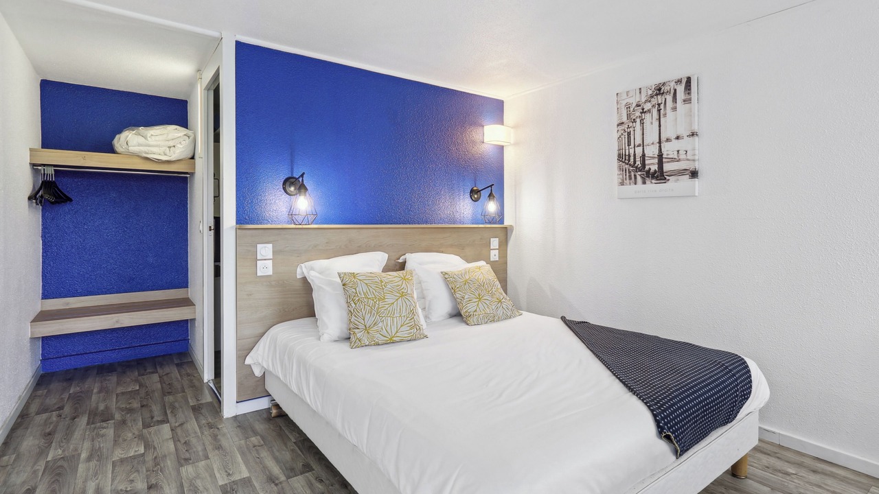 Photo of Bedroom in La Ferte-Bernard