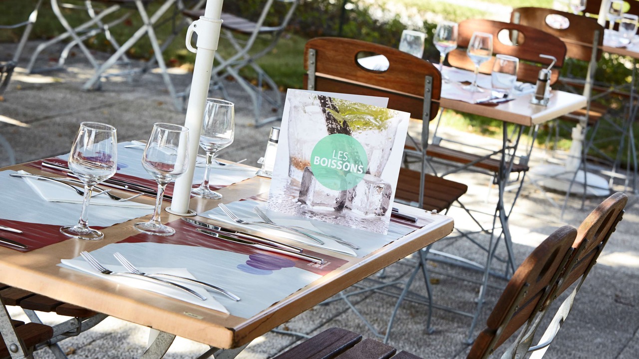 Photo of Others in Cerise