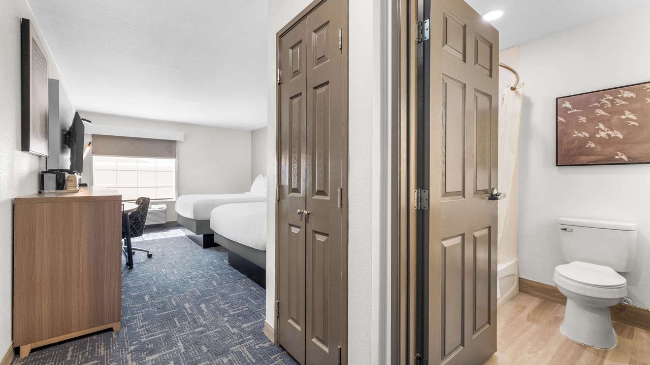 Photo of Bedroom in Crowley
