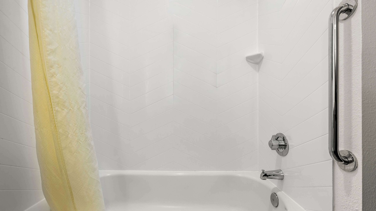 Photo of Bathroom in Crowley