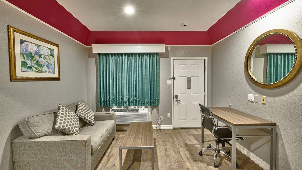 Photo of Bedroom in Clear Lake Shores
