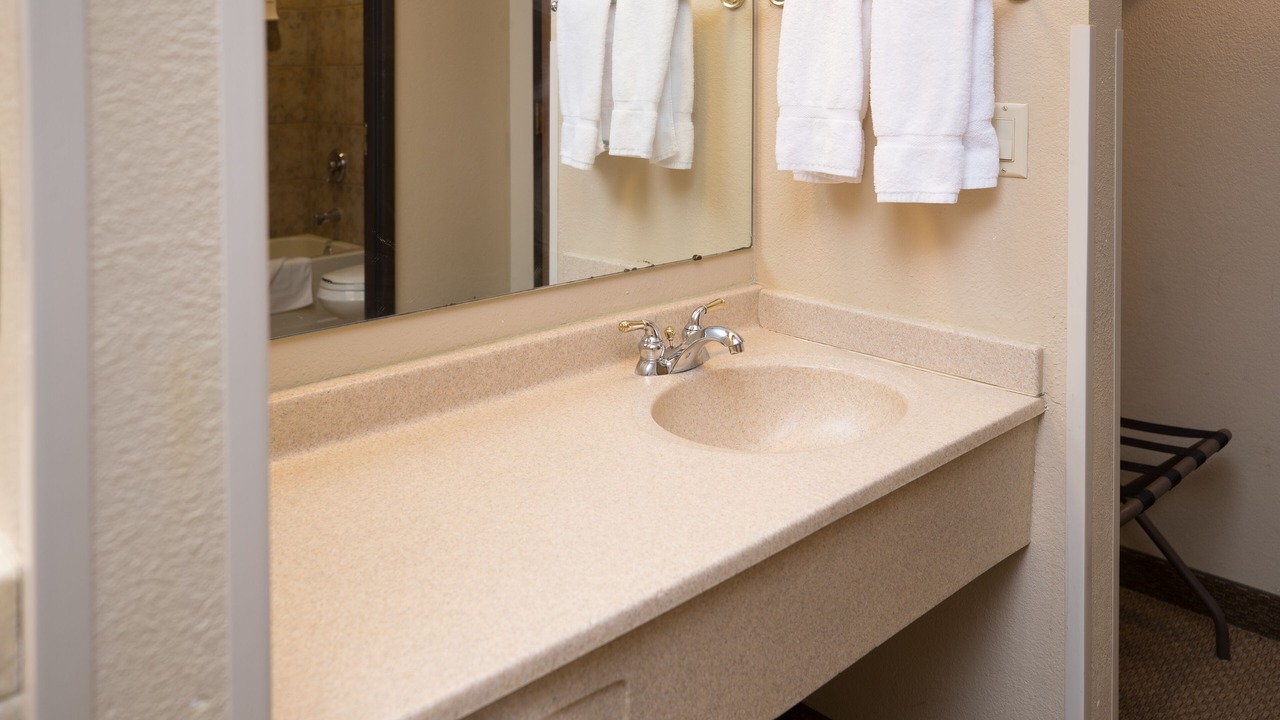 Photo of Bathroom in I-435 West KC-KS