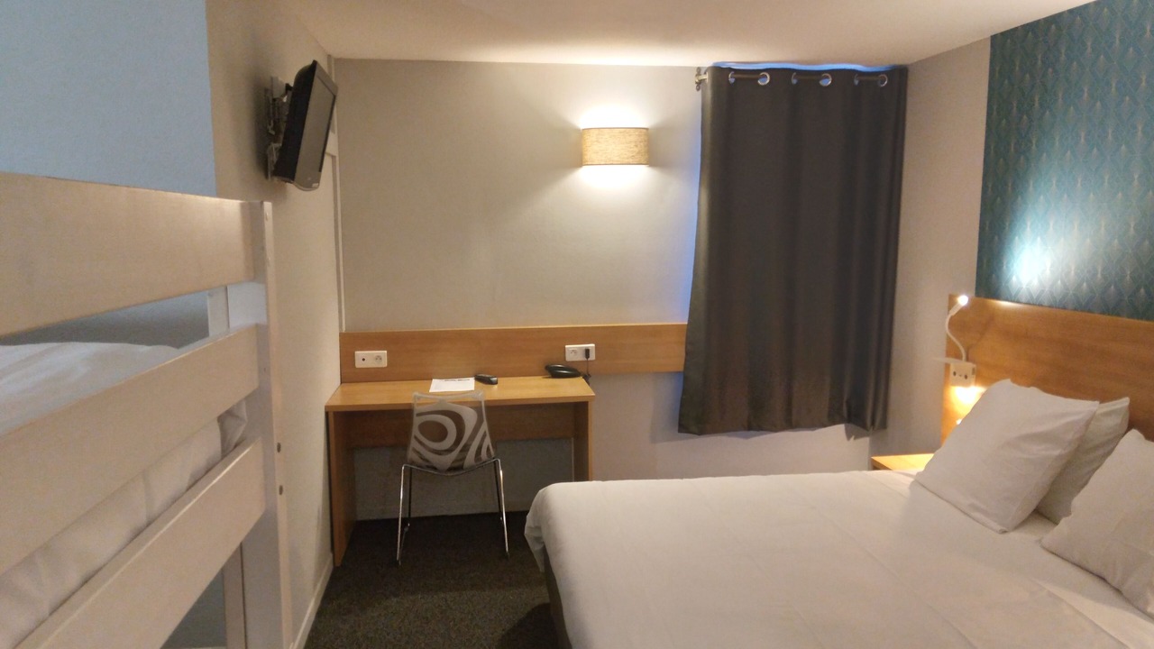 Photo of Bedroom in Saint-Jean-de-Vedas