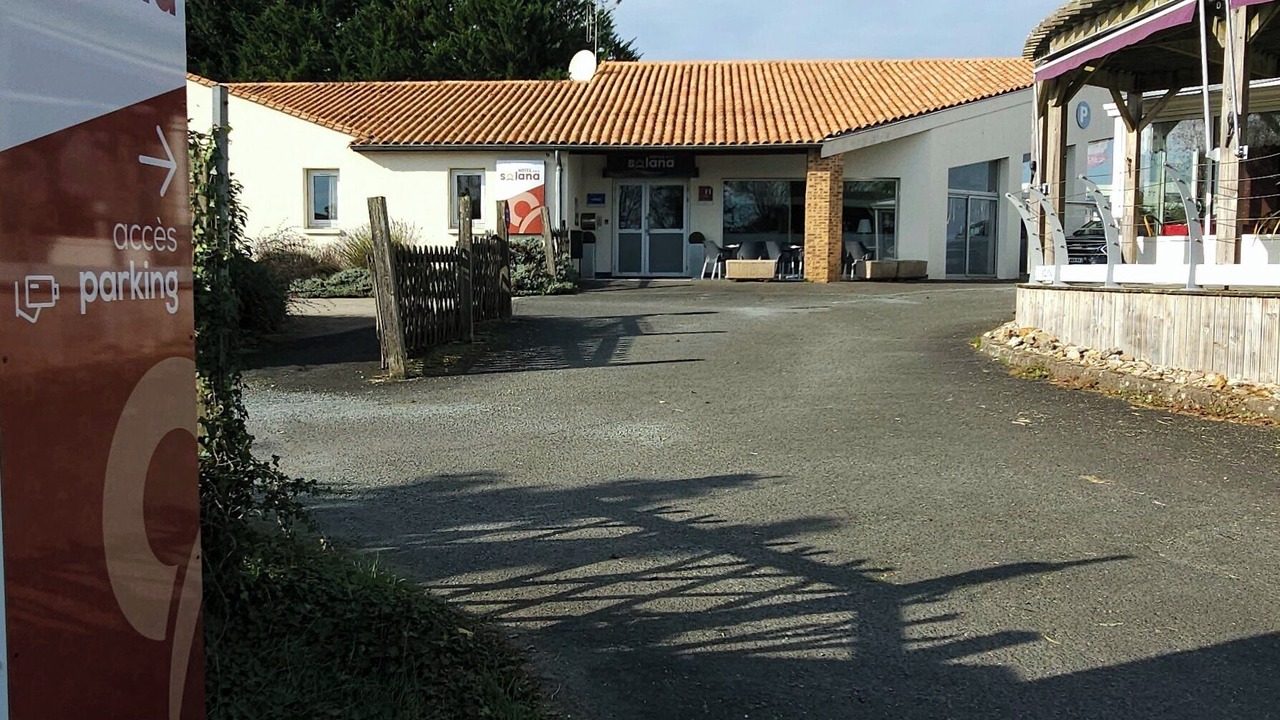 Photo of Outdoor in Chauray