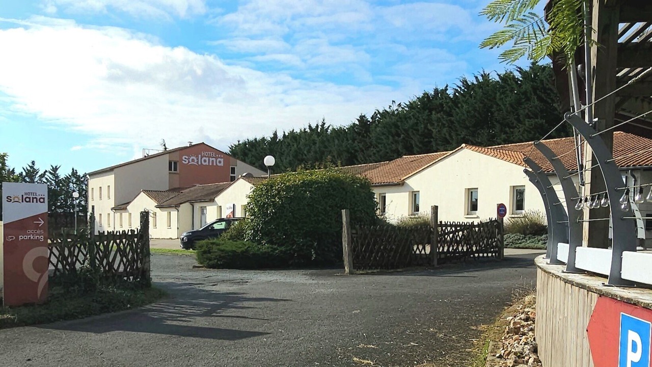 Photo of Outdoor in Chauray